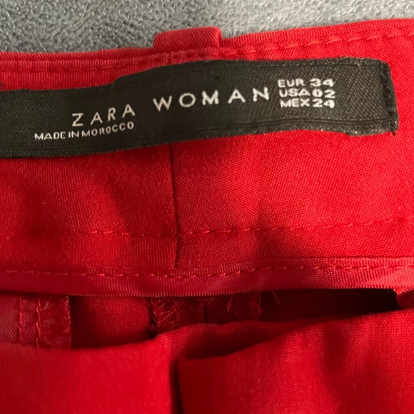 Zara cropped flat front side pockets red trousers. Size 2 - Picture 5 of 7